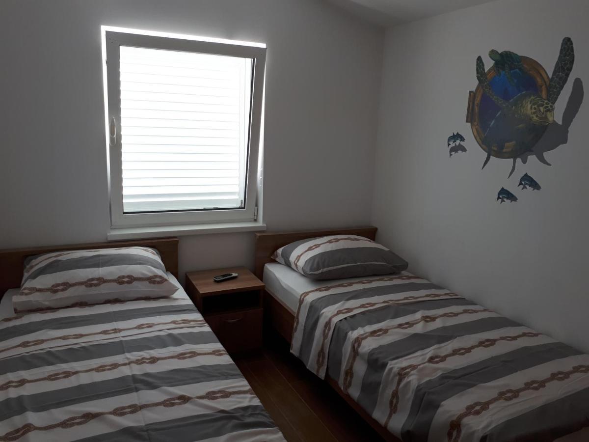 Apartmani Andrea 卡尔卢巴格 外观 照片