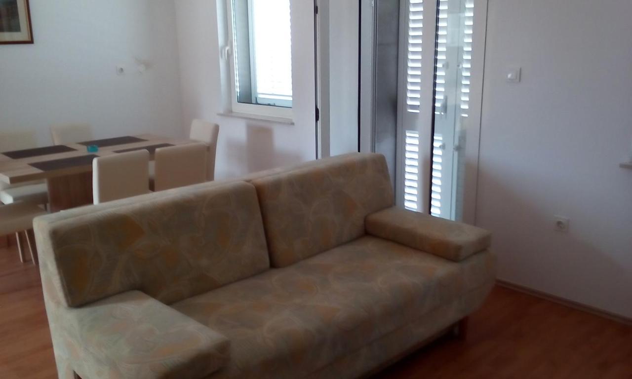Apartmani Andrea 卡尔卢巴格 外观 照片
