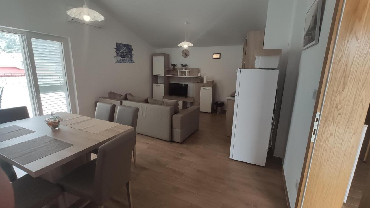 Apartmani Andrea 卡尔卢巴格 外观 照片
