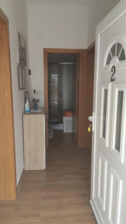 Apartmani Andrea 卡尔卢巴格 外观 照片