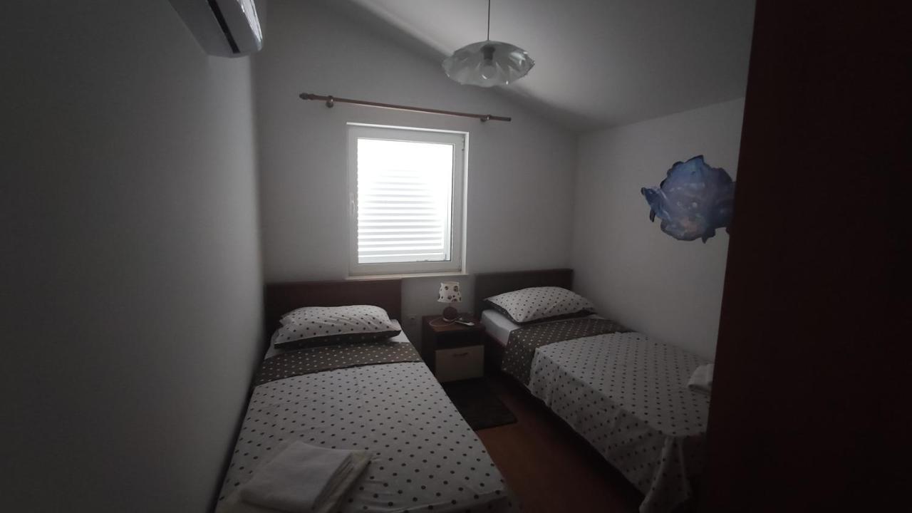 Apartmani Andrea 卡尔卢巴格 外观 照片