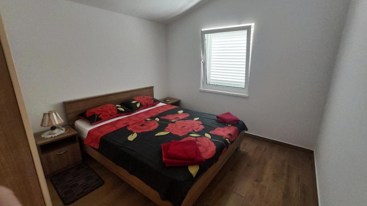 Apartmani Andrea 卡尔卢巴格 外观 照片