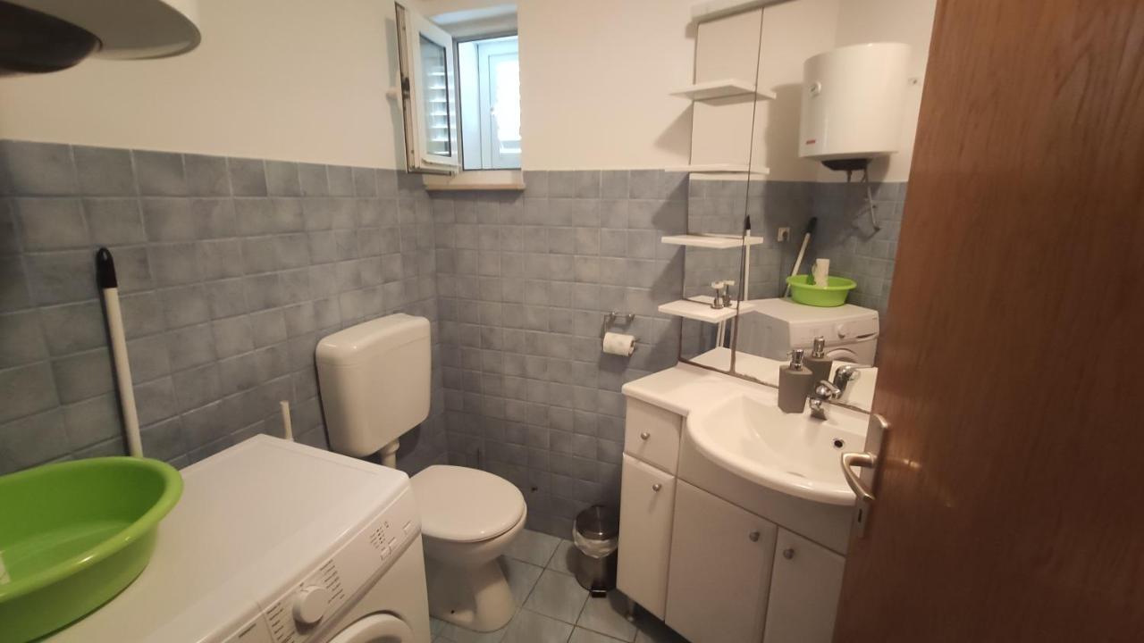 Apartmani Andrea 卡尔卢巴格 外观 照片